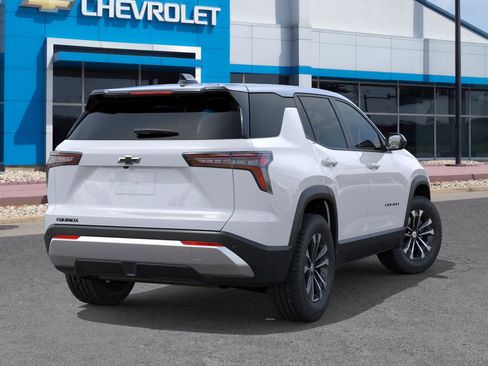 New 2026 Chevrolet Equinox LT w/ Convenience Package II image 8