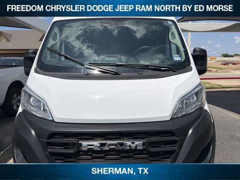 Used 2025 RAM ProMaster 2500 w/ Convenience Group FWD image 2