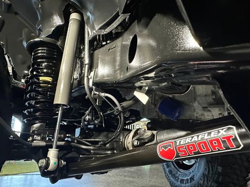 Used 2025 Jeep Wrangler Unlimited Rubicon 4xe w/ Convenience Group image 33