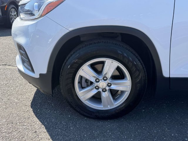 Certified 2020 Chevrolet Trax LT FWD image 9