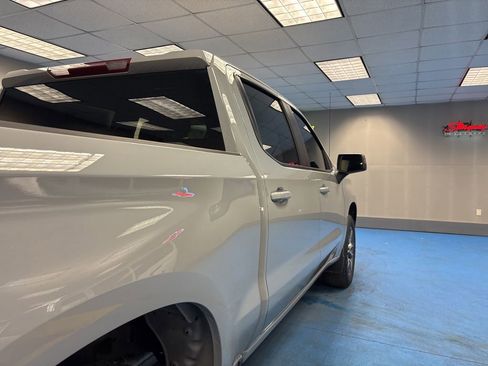 Certified 2024 Chevrolet Silverado 1500 LT AWD/4WD image 6