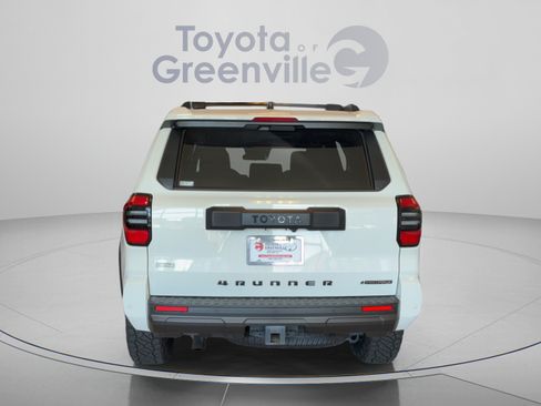 Used 2025 Toyota 4Runner TRD Off-Road AWD/4WD image 5