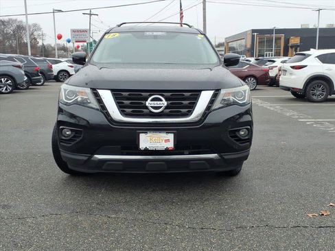Certified 2018 Nissan Pathfinder SV w/ SV Tech Package image 2