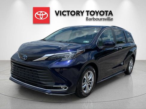 Used 2024 Toyota Sienna XLE w/ XLE Plus Package AWD/4WD image 1