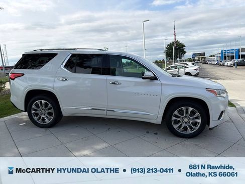 Used 2020 Chevrolet Traverse Premier w/ LPO, Floor Liner Package AWD/4WD image 18