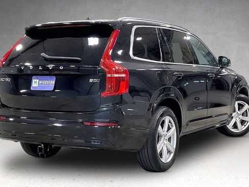 Used 2023 Volvo XC90 B5 Core AWD/4WD image 6