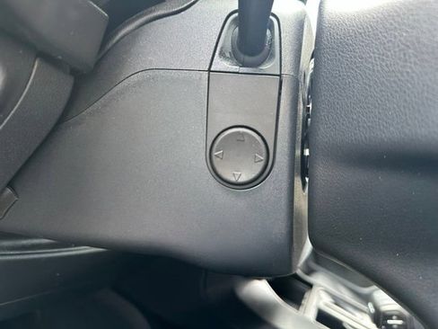 Used 2024 Ford F150 Lariat AWD/4WD image 26