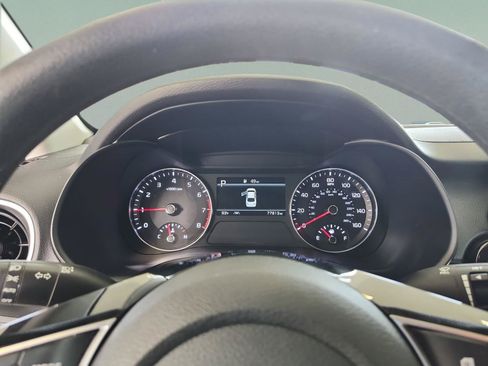 Used 2022 Kia Forte LXS FWD image 10