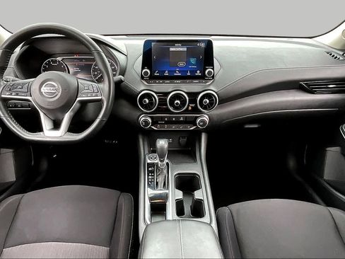 Used 2022 Nissan Sentra SV FWD image 15