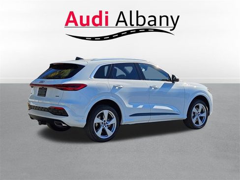 New 2025 Audi Q5 2.0T Premium Plus image 4