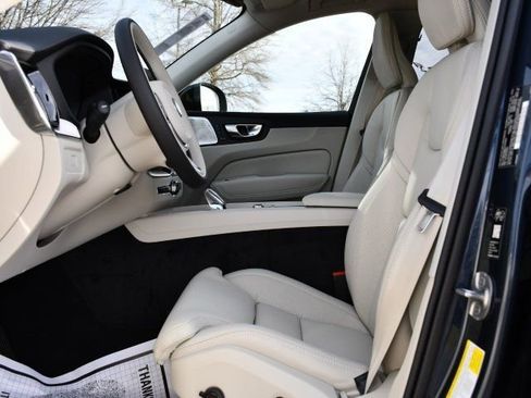 New 2026 Volvo XC60 B5 Ultra w/ Protection Package Premier image 12