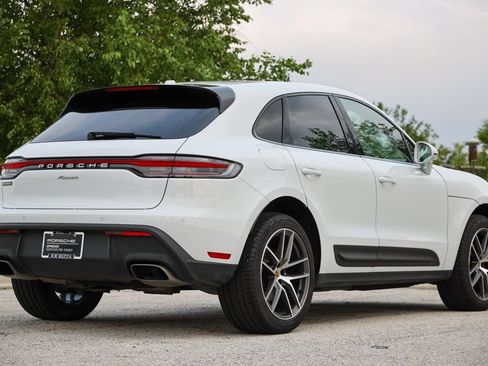 Certified 2026 Porsche Macan AWD/4WD image 21