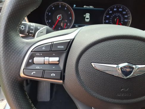 Used 2019 Genesis G70 2.0T Advanced RWD image 23