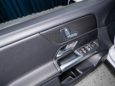 Certified 2026 Mercedes-Benz GLB 250 image 10