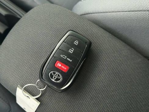 Used 2026 Toyota Corolla SE FWD image 36