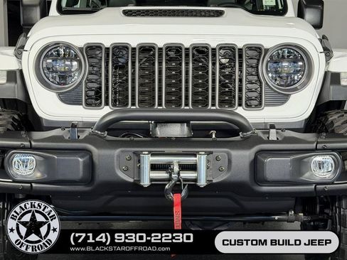 Used 2026 Jeep Wrangler Unlimited Rubicon AWD/4WD image 10