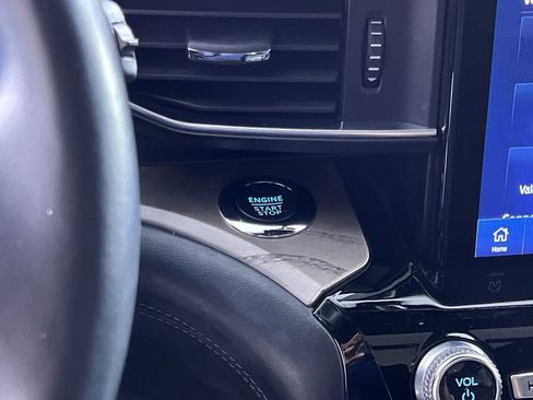 Used 2022 Ford Explorer Platinum w/ Equipment Group 601A image 30