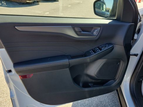 New 2026 Ford Escape Active image 13