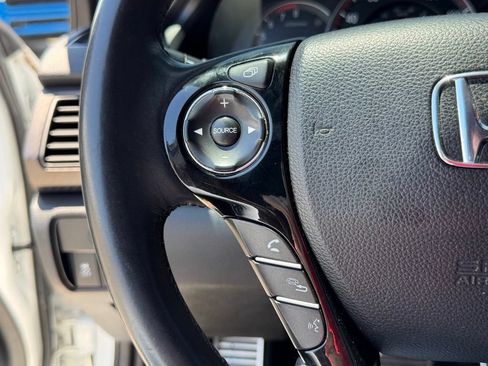 Used 2016 Honda Accord Sport image 19