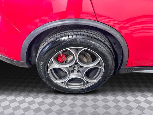 Used 2022 Alfa Romeo Stelvio Ti w/ Active Assist Plus Package image 38