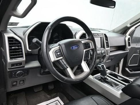 Used 2019 Ford F150 Lariat w/ Equipment Group 502A Luxury AWD/4WD image 13