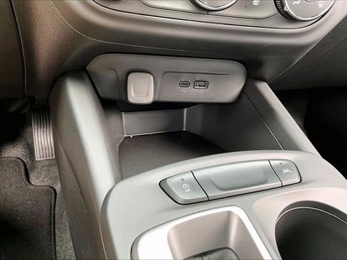 New 2026 Chevrolet Trax LS w/ LS Convenience Package FWD image 24