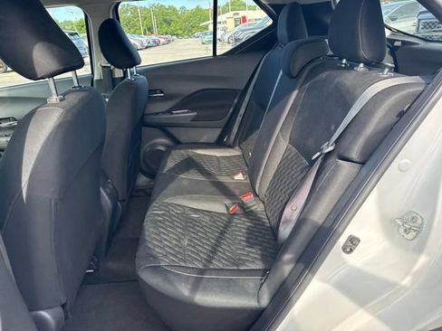 Used 2023 Nissan Kicks SV FWD image 22