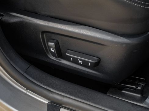 Used 2017 Lexus IS 200t RWD image 39