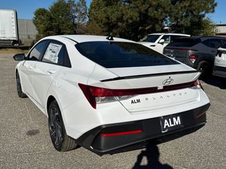 New 2025 Hyundai Elantra Sport video 3