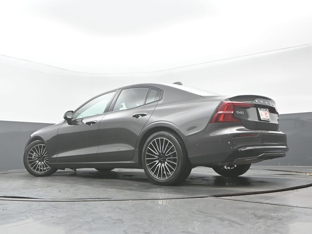 Used 2024 Volvo S60 B5 Plus AWD/4WD image 29
