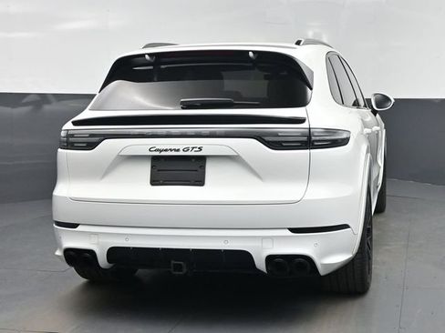 Used 2021 Porsche Cayenne GTS image 28