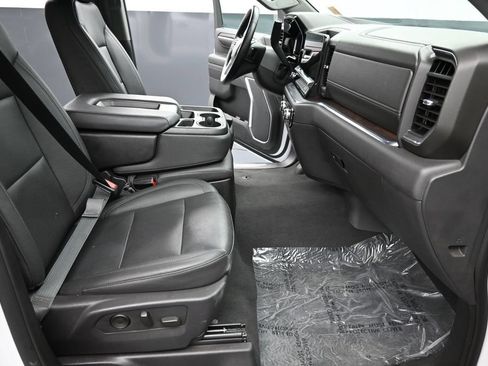 Used 2024 GMC Sierra 1500 SLT AWD/4WD image 25