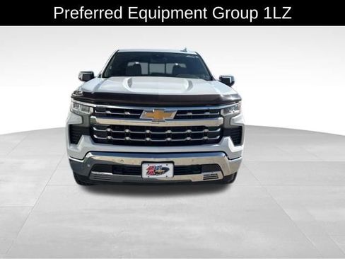 Used 2024 Chevrolet Silverado 1500 LTZ AWD/4WD image 2