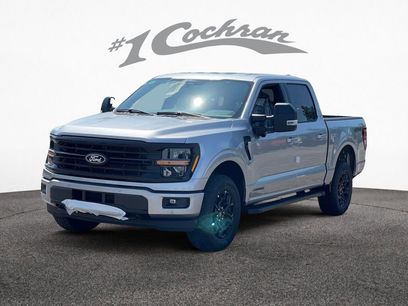 New 2025 Ford F150 XLT w/ Equipment Group 302A MID