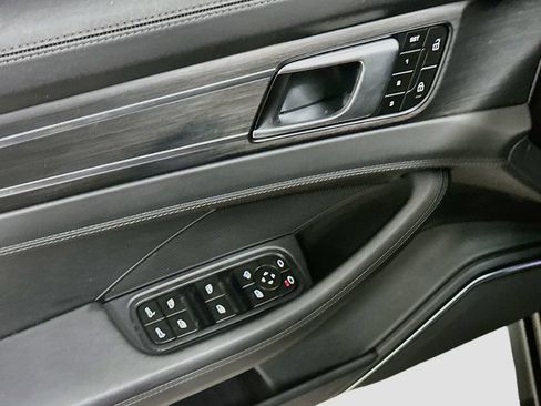 Certified 2023 Porsche Panamera 4 Platinum Edition AWD/4WD image 19