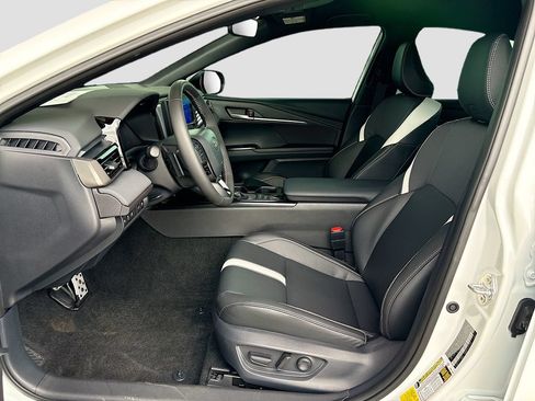 Certified 2026 Toyota Camry SE w/ Convenience Package FWD image 18