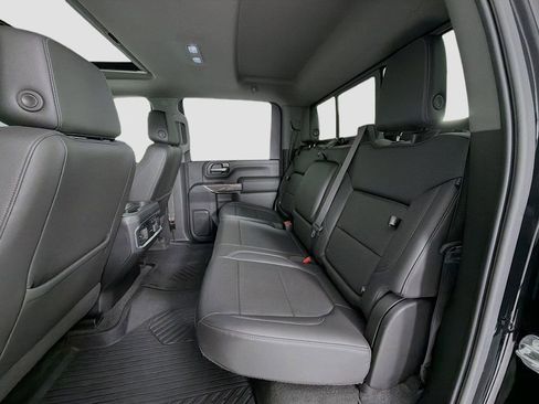 Used 2020 Chevrolet Silverado 2500 LTZ w/ LTZ Premium Package image 27