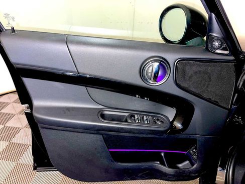 Used 2019 MINI Cooper Countryman SE w/ Signature Upholstery Package image 11