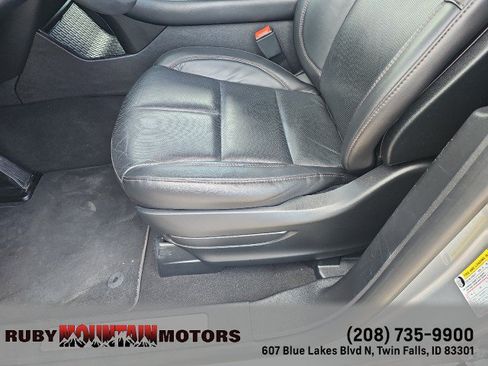 Used 2024 Lincoln Aviator Reserve AWD/4WD image 11