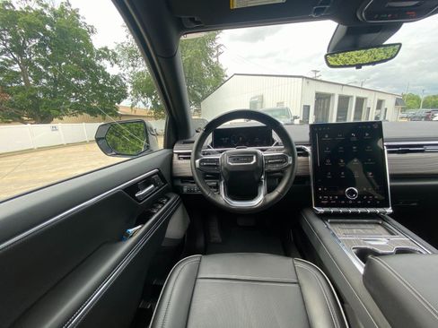 New 2025 GMC Sierra EV Denali image 15