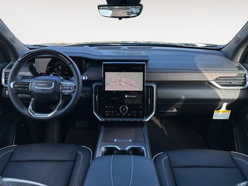 New 2026 GMC Acadia Denali w/ Super Cruise Package image 10