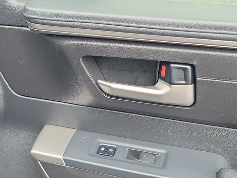 Used 2022 Toyota Tundra SR5 w/ TRD Off-Road Package image 31