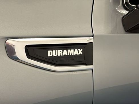 Used 2023 GMC Yukon Denali AWD/4WD image 44