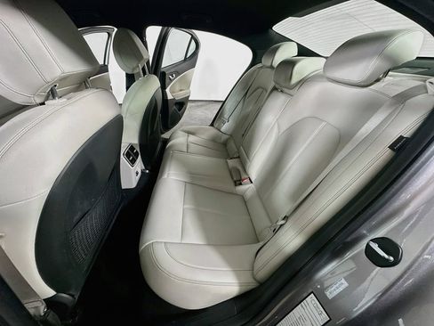 Used 2025 Genesis G70 2.5T RWD image 14