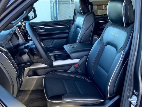 Used 2025 RAM 1500 Laramie w/ Night Edition image 7