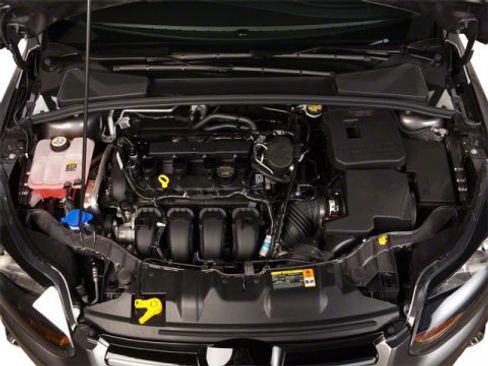 Used 2013 Ford Focus Titanium image 16