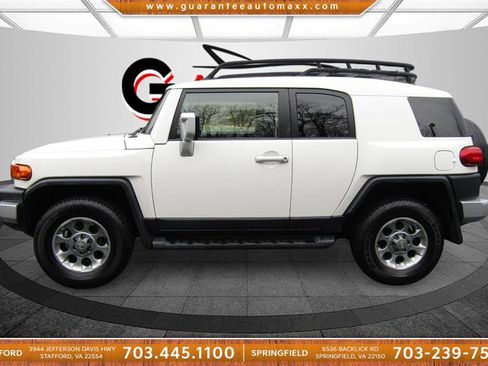 Used 2011 Toyota FJ Cruiser 4WD image 8