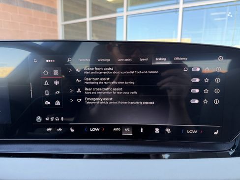 Used 2025 Audi Q6 e-tron Premium w/ Convenience Package image 25