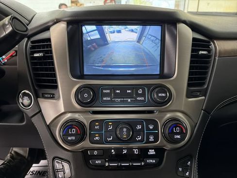 Used 2018 GMC Yukon Denali w/ Denali Ultimate Package AWD/4WD image 17