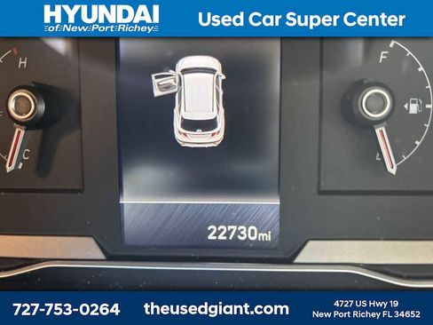 Used 2024 Hyundai Tucson SE image 11
